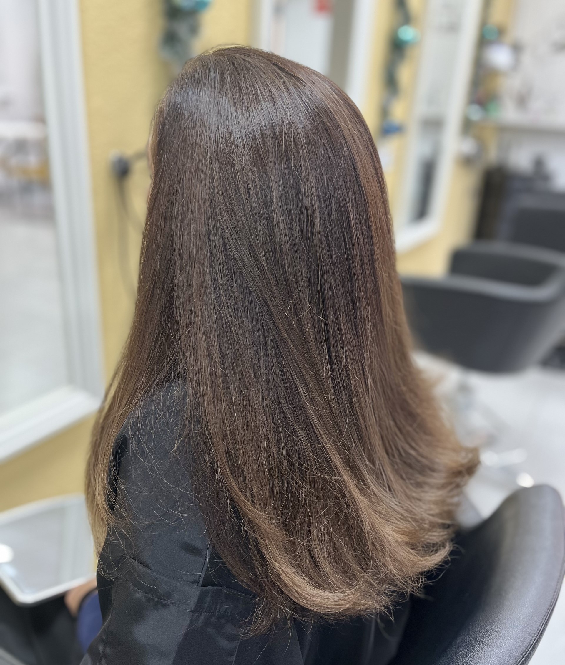 Merchan Peluqueros11 Transformamos tu estilo con nuetros servicios especializados