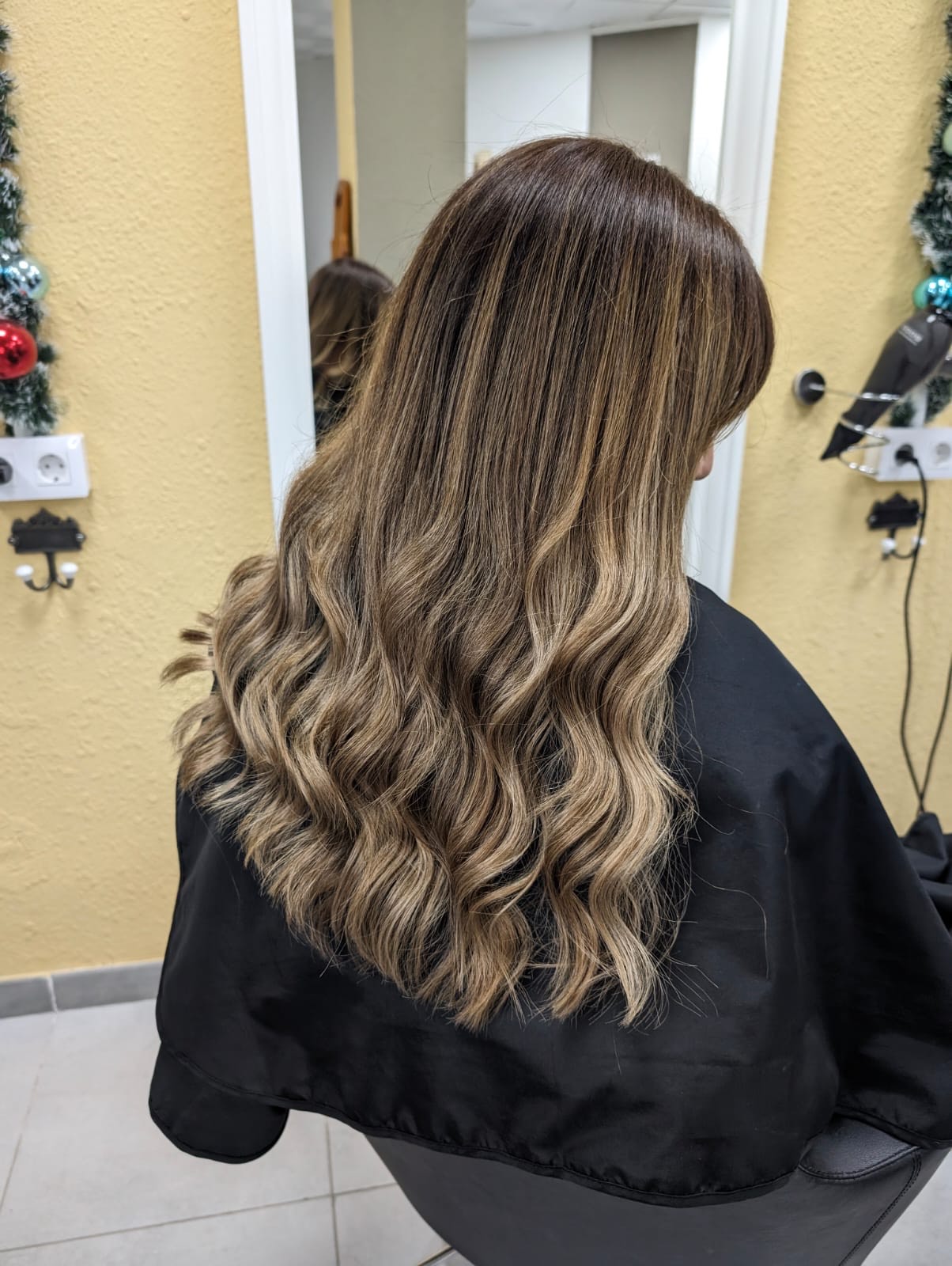 Merchan Peluqueros9 Nuestros servicios personalizados pensados para tu estilo y tu confianza.